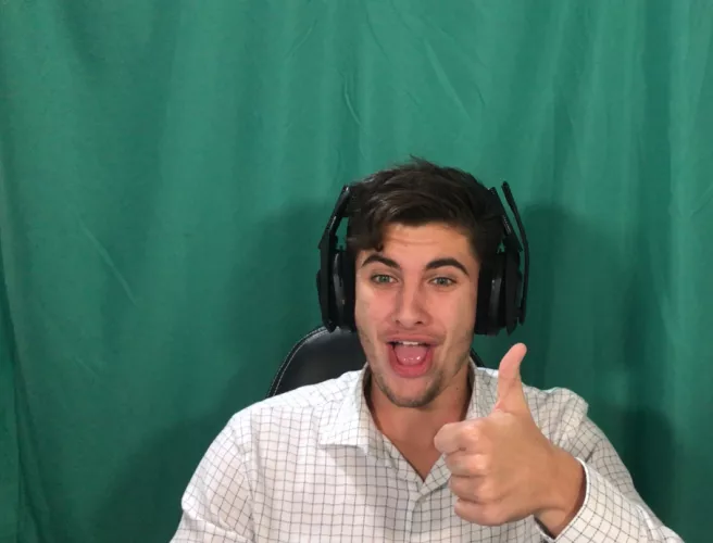 GREENSCREEN LIGHTING HELP - Hello, does anybody have a good lighting guide or graphic to show how to position lighting for a greenscreen? I have 2 small light panels and don't know how to position them! CANT GET RID OF THE SHADOWS. THANKS PEOPLE