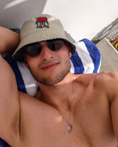 Greetings from the sun☀️ My first vacation since the pandemic started🌴