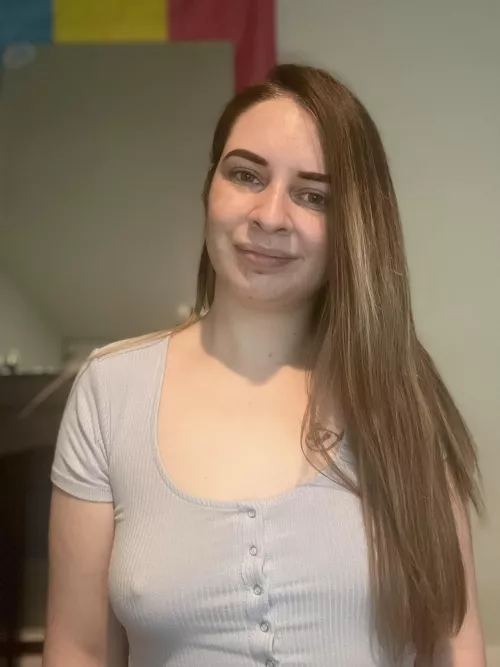 Had a nice day with no bra on, checkout my OF to see what’s underneath 💦