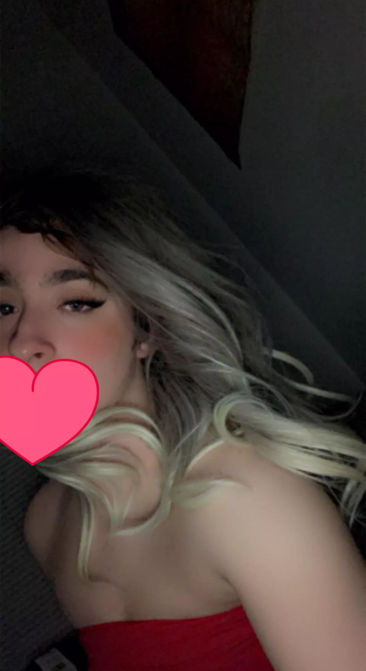 Had to post again, think my hair looks good here