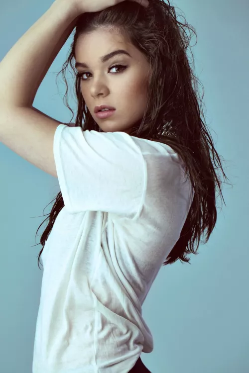 Hailee Steinfeld