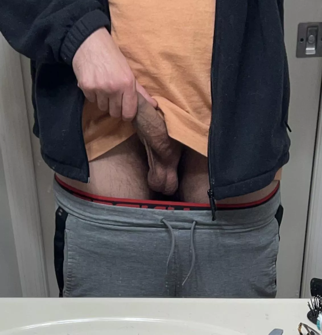 Hangin