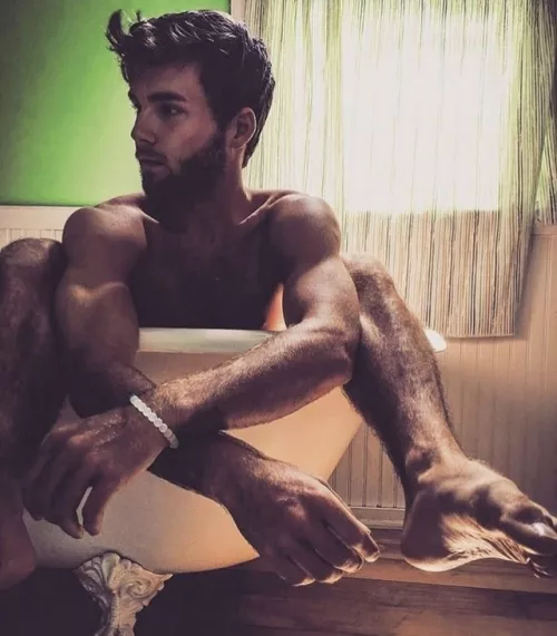 Hanging uOt The Bathtub