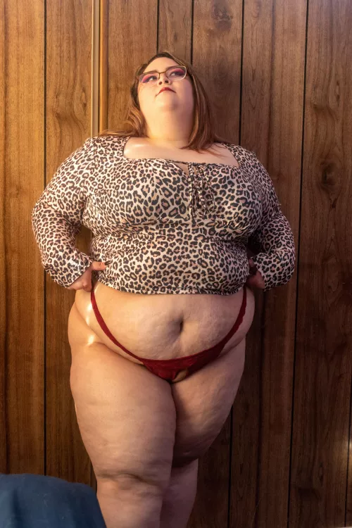 Happy Friday all you thick girl lovers 😘