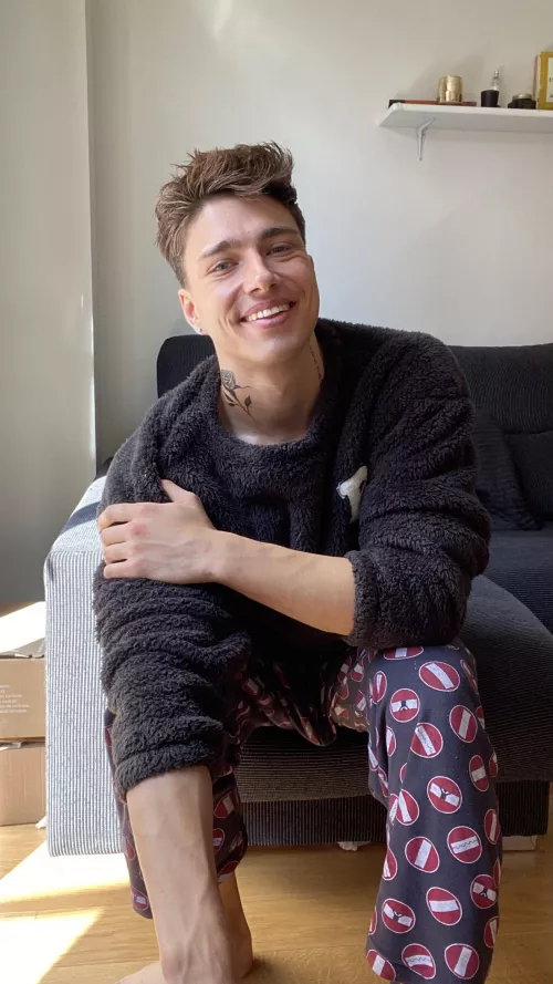 Happy Friday! Hope you start the day with a smile!