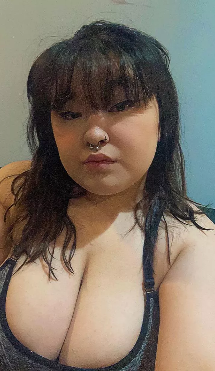 happy friday!! 🥰