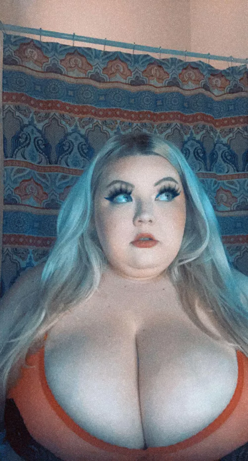 Happy hump day! 💋