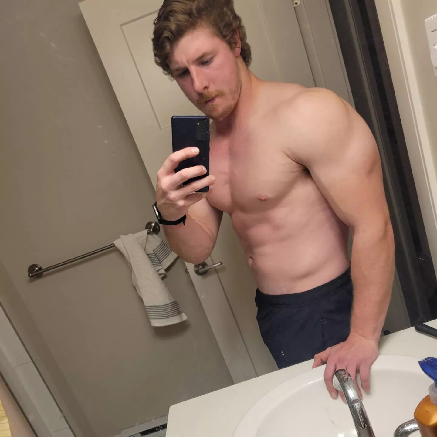 Happy Hump Day 💪