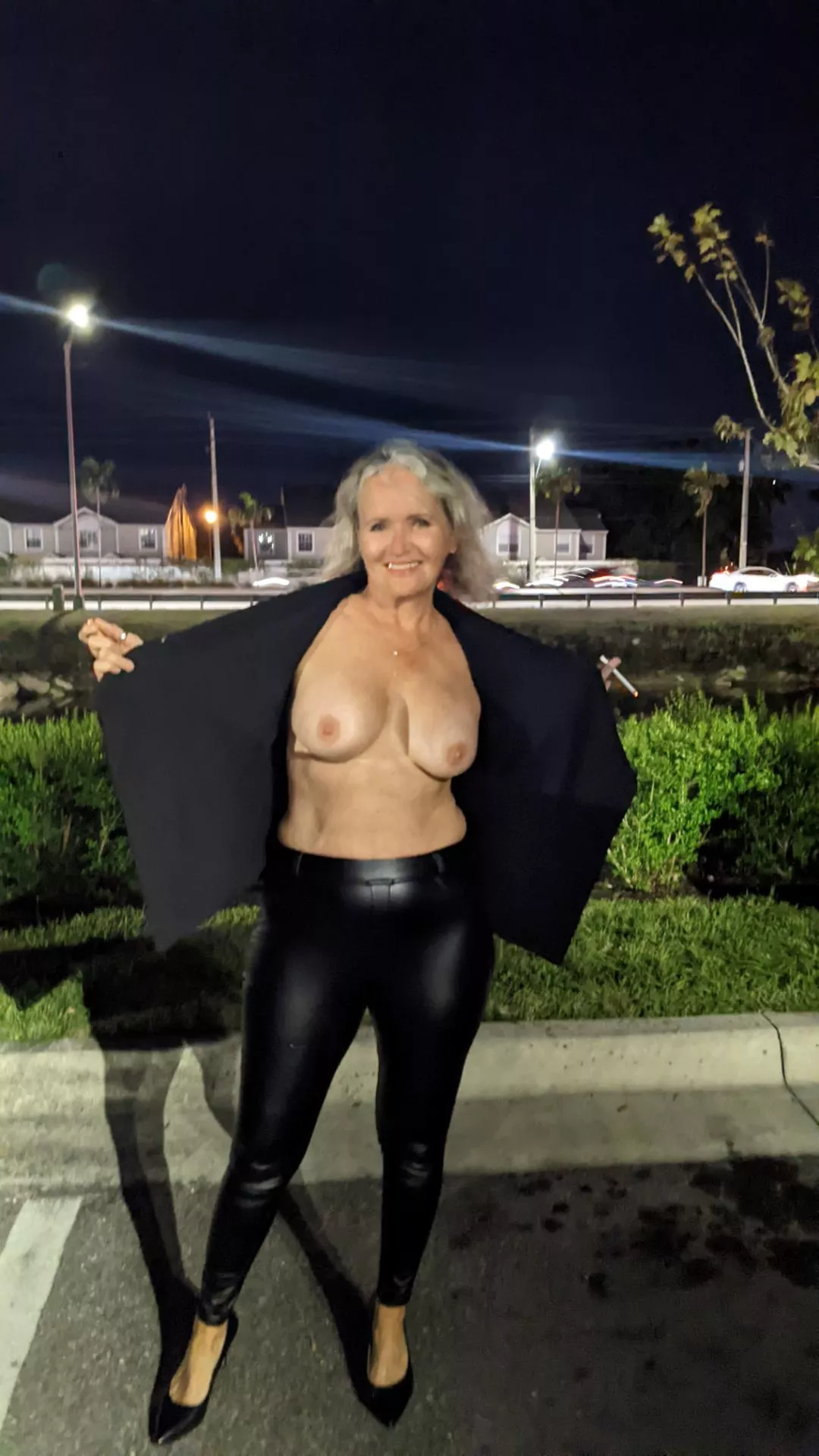 happy nips