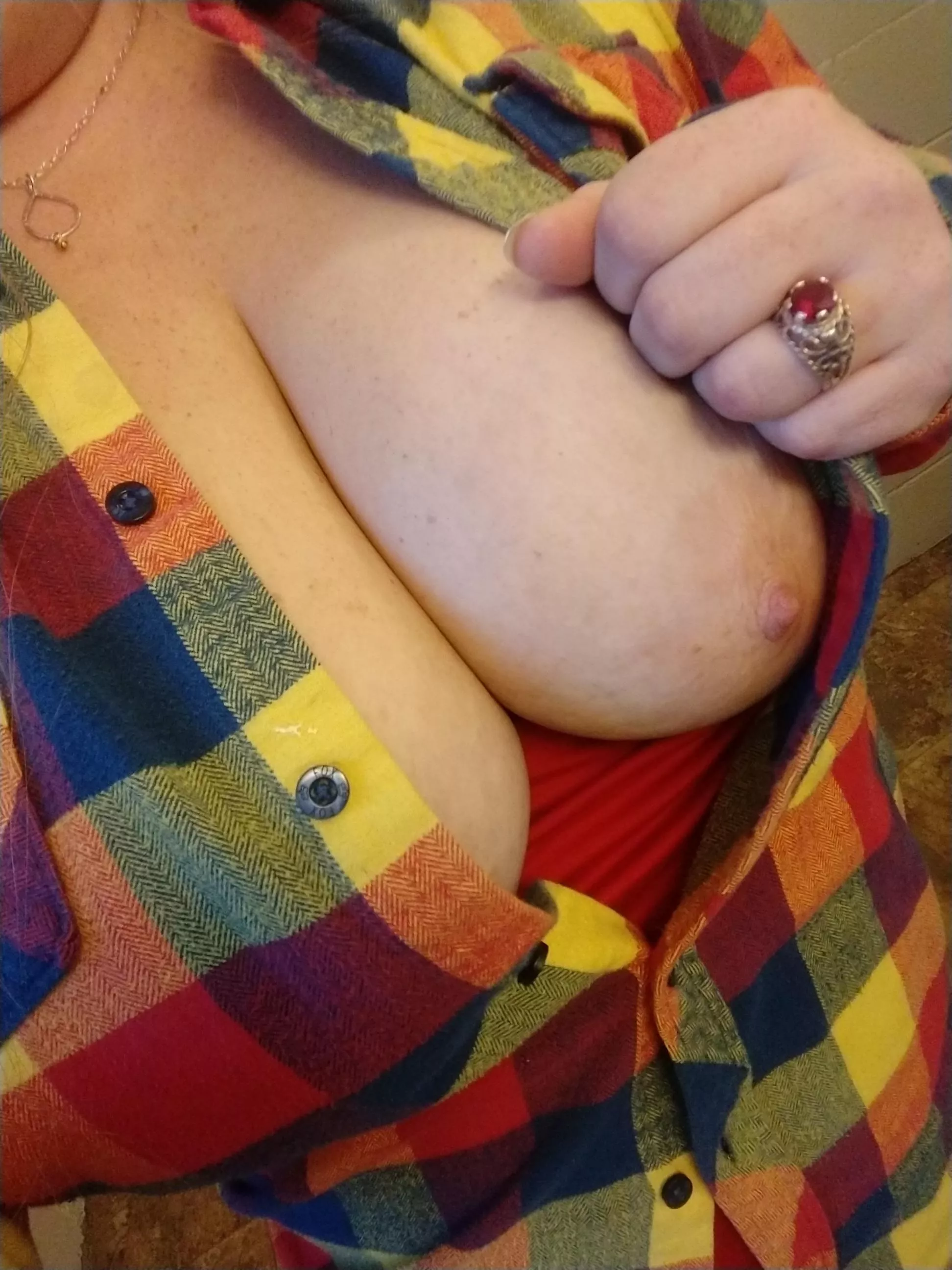 Happy Red Friday, Work Flash!! Have a great weekend!! (f)