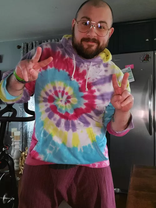 Happy Thursday! too much work and not enough gaming 😭