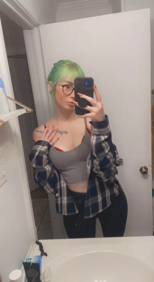 Happy to be back home 🖤