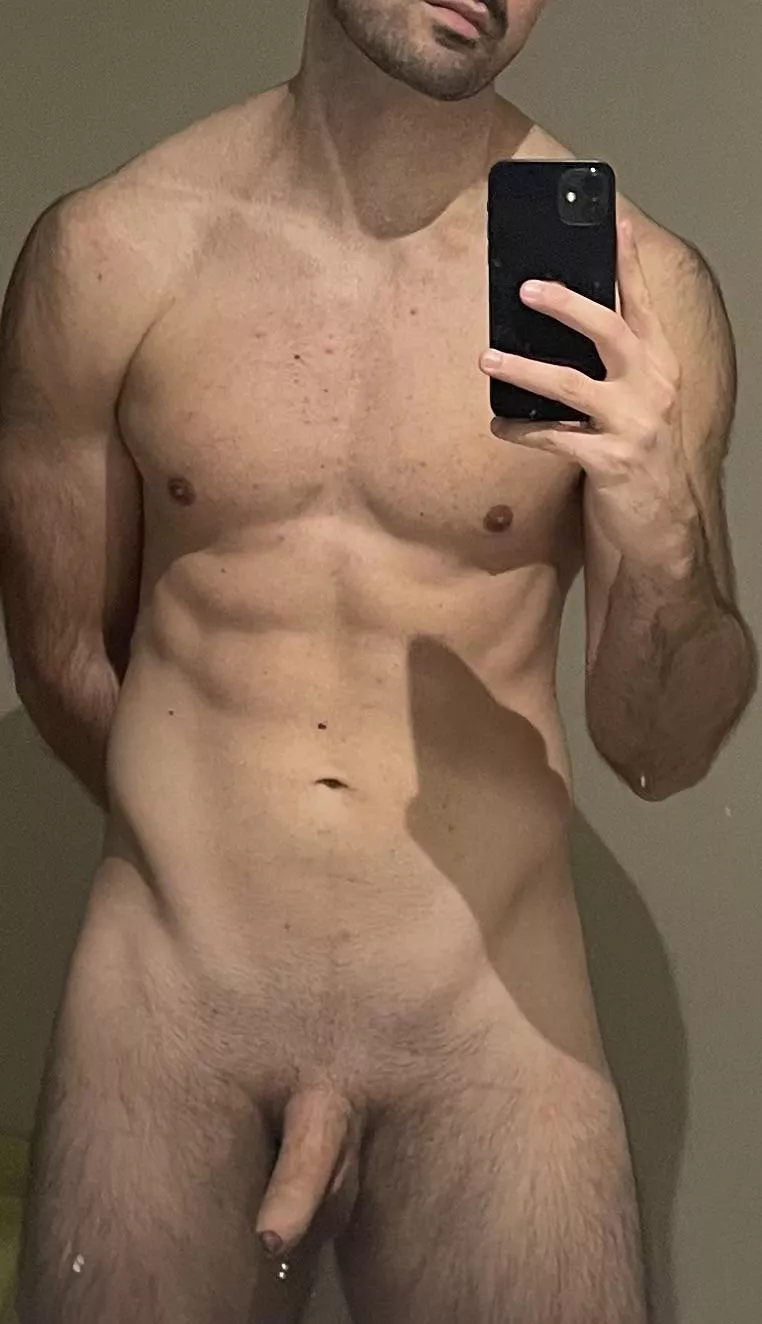 Hard work always Pays off. Skinny as hell until 2 years ago and keeping growing [M] 26, 75kg, 186cm