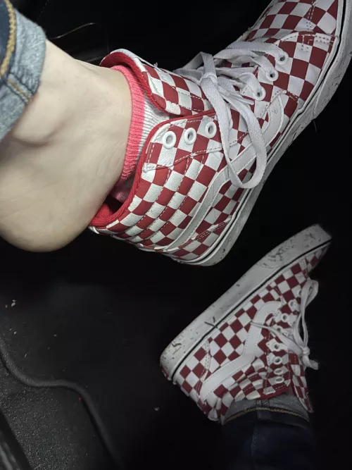 Hate when my sock slips down and I just have to deal 💀