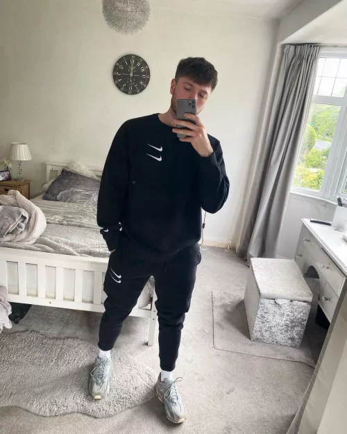 Have a great day everyone 👀