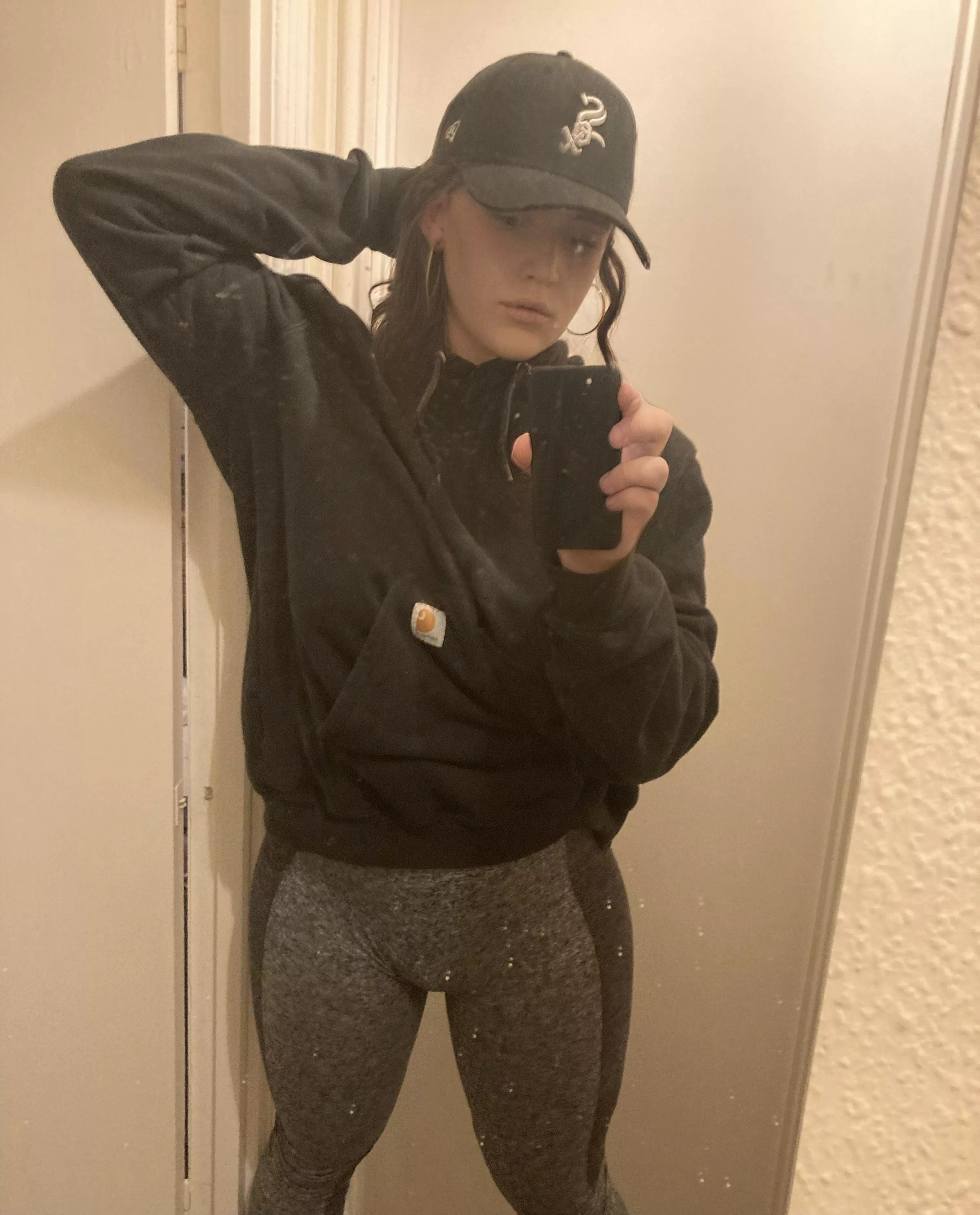 Heading out for leg day 😇