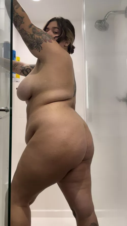 Heard you liked thick milfs 😉