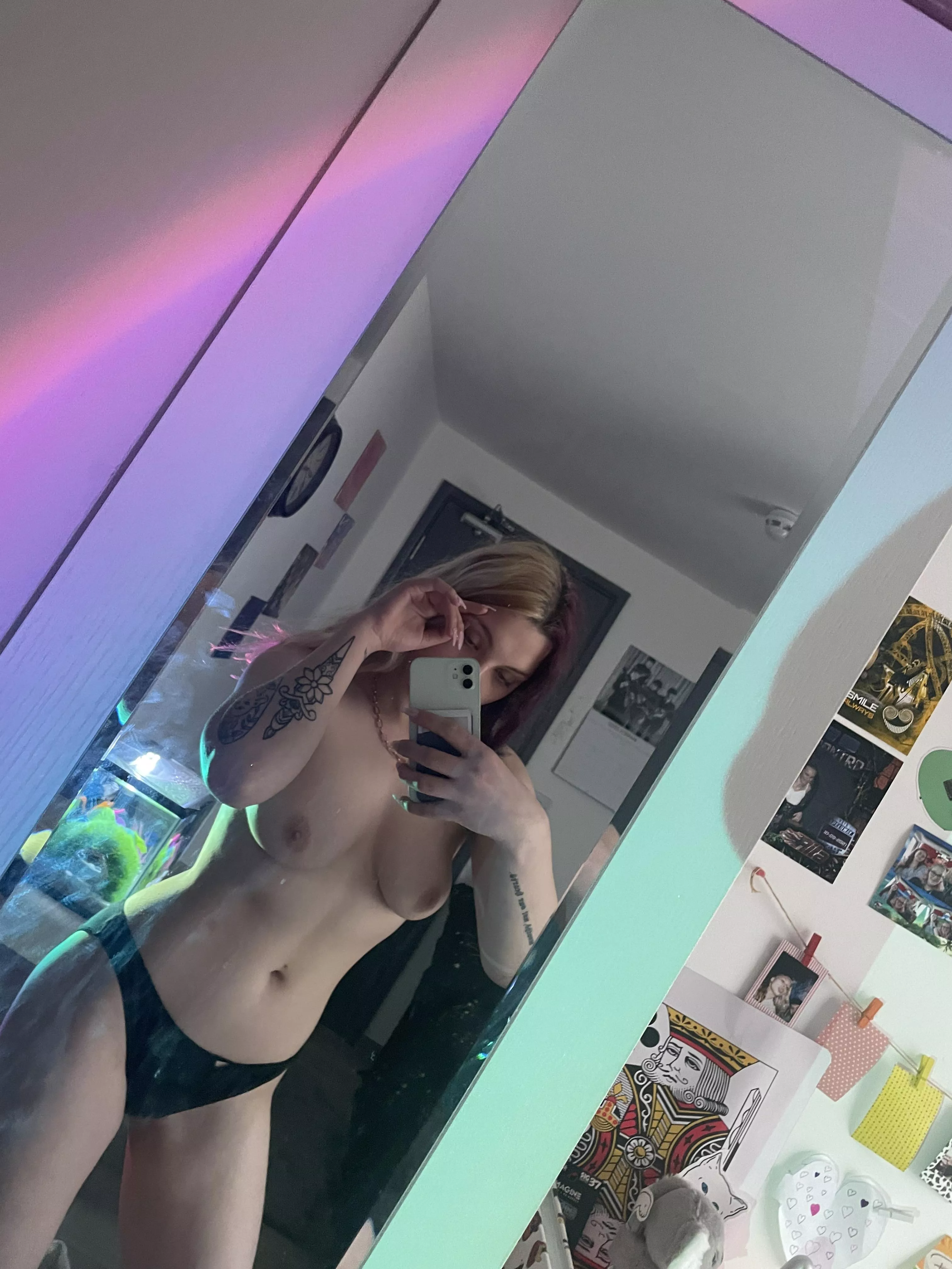 Hehe :3 (f18 U.K.)