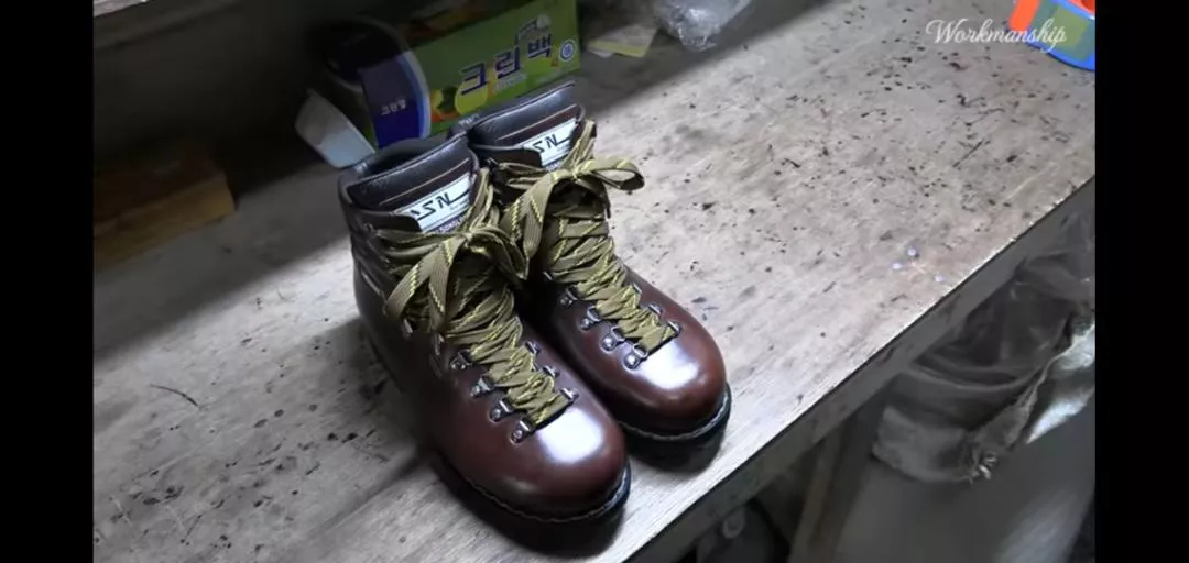 Help Finding Laces!!