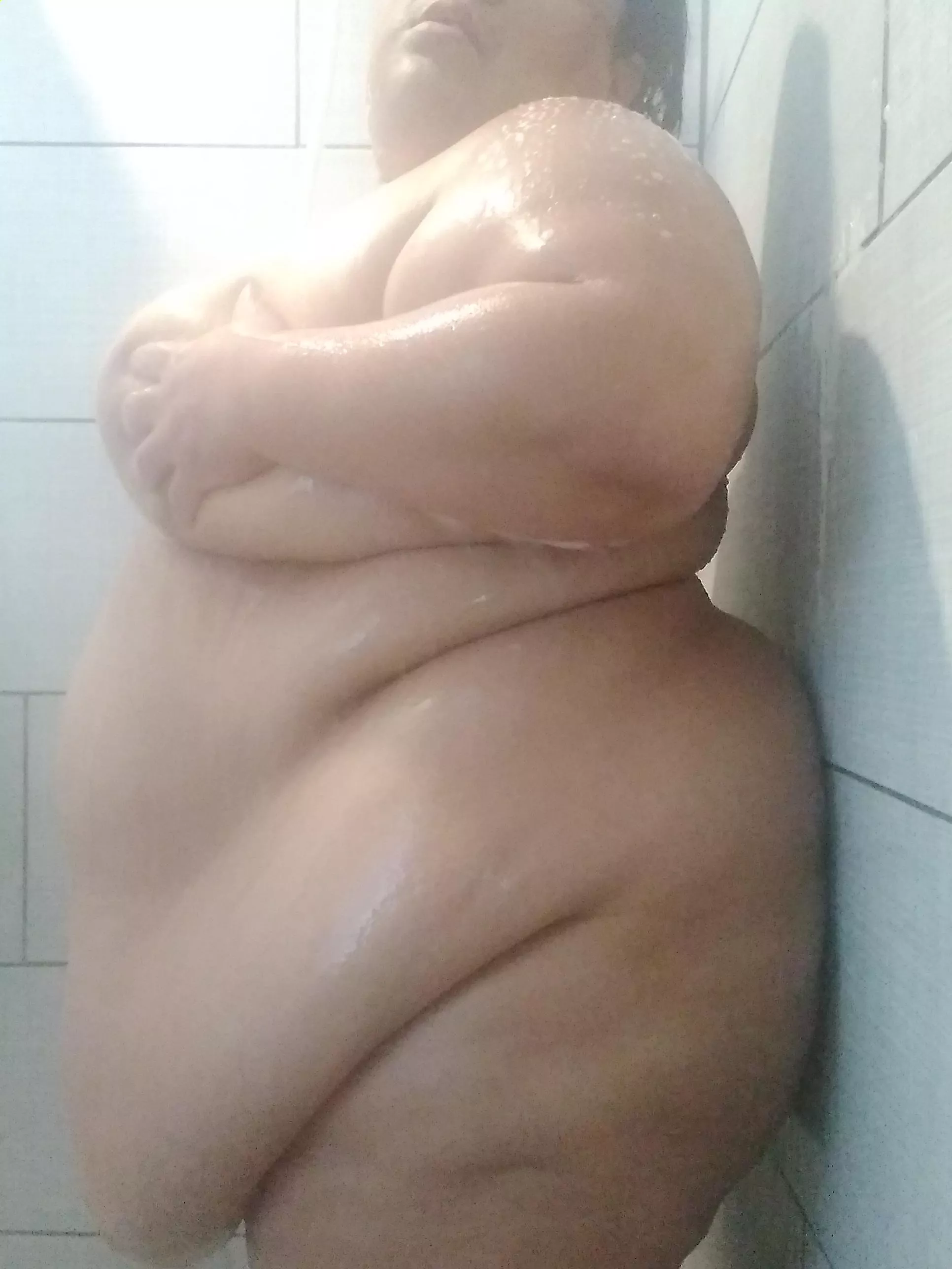 Help me clean up 💦