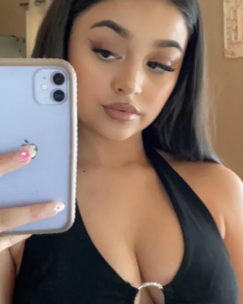 her eyes are up there.