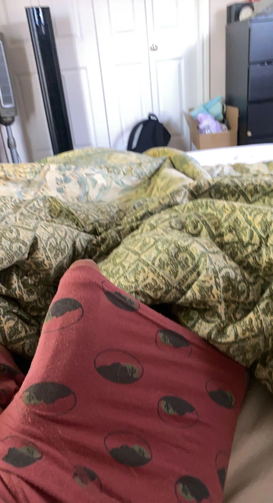 he’s poking out