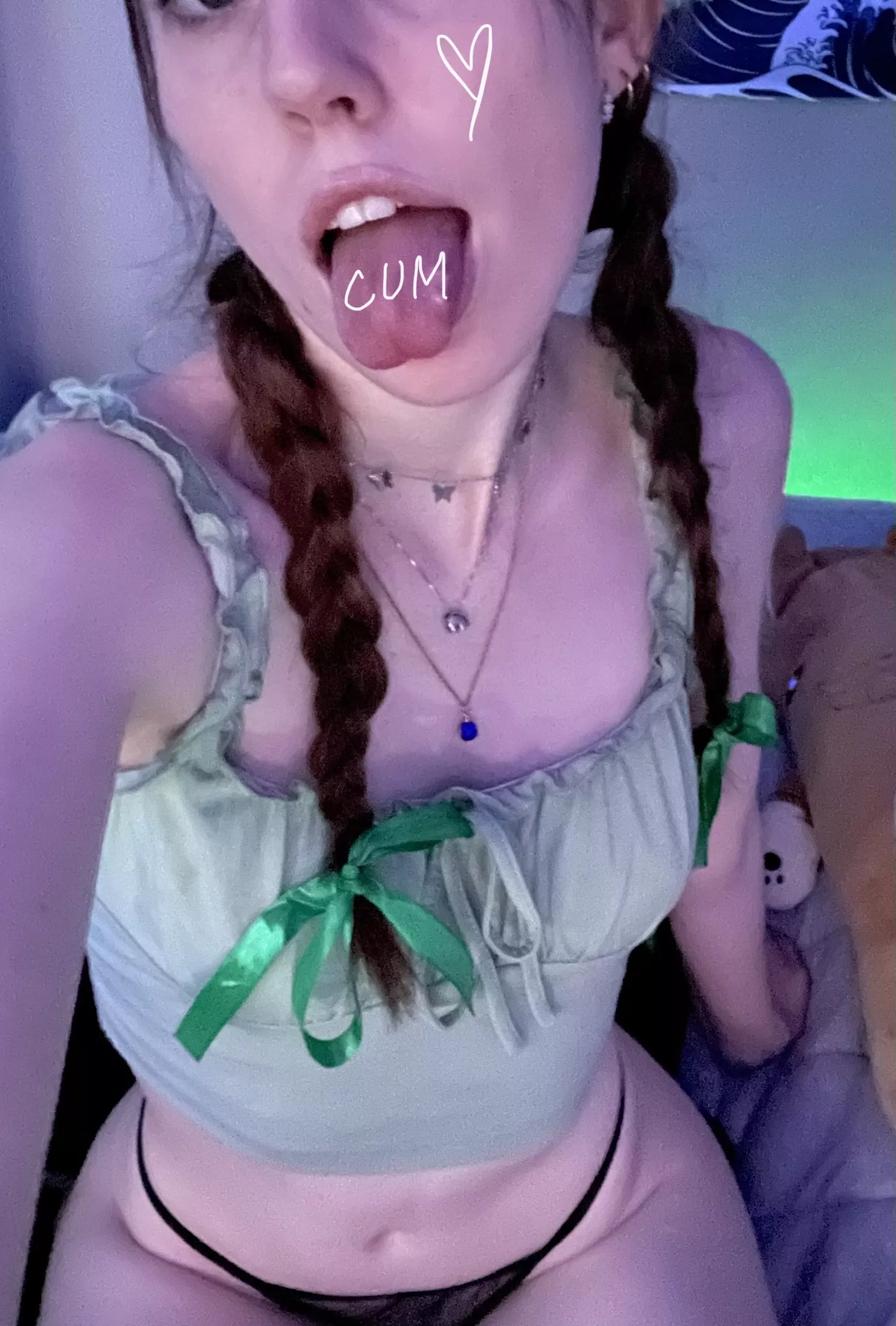 hewwo im maddi :3