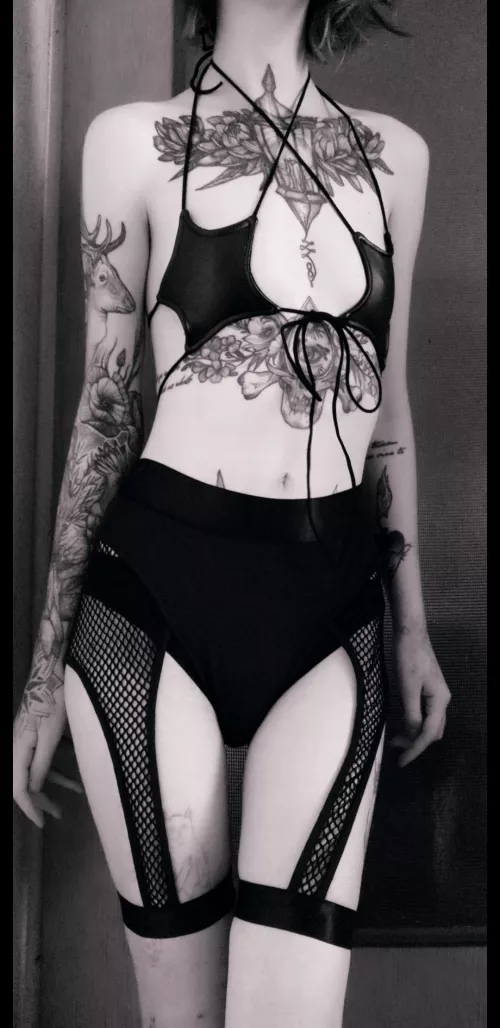 Hey! Do you like my oufit? :)