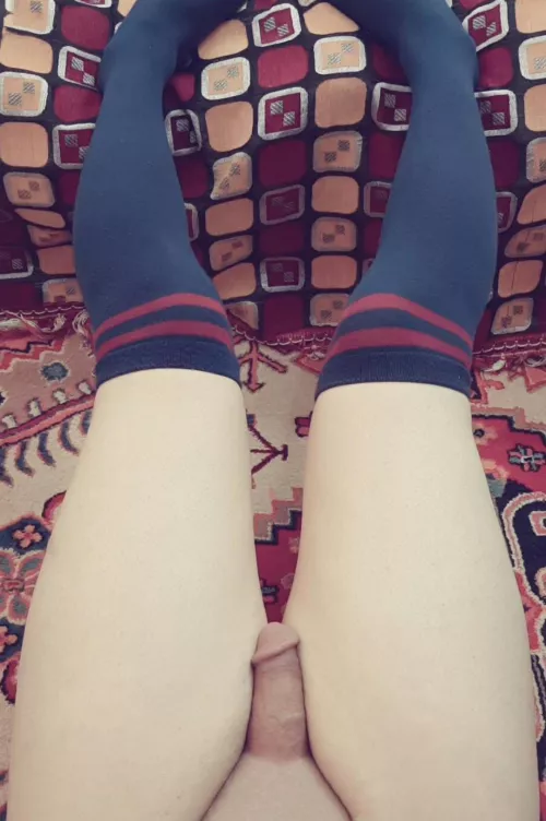 hey😋😋(21 y o)i want some teasing