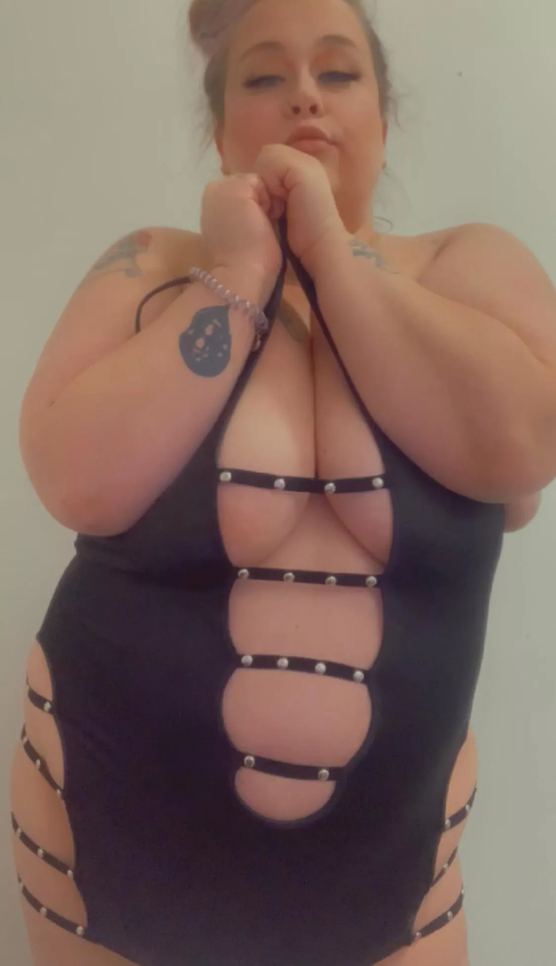 Heyy 25f bored out of my mind on this Saturday morning, anyone up and wanna play?? HMU babe 💋💋💋 check my bio Heyy 25f bored out of my mind on this Saturday morning, anyone up and wanna play?? HMU babe 💋💋💋 check my bio