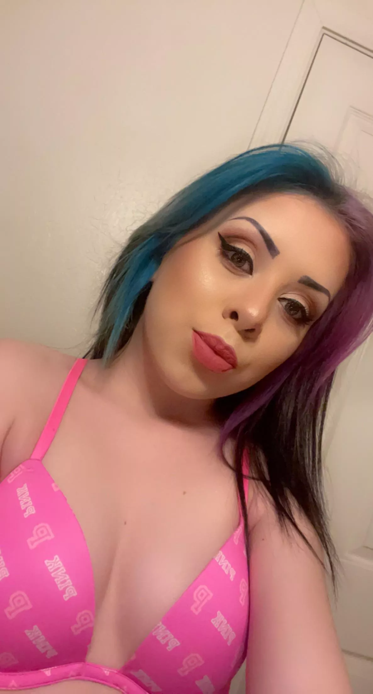 Heyy babes (24F)