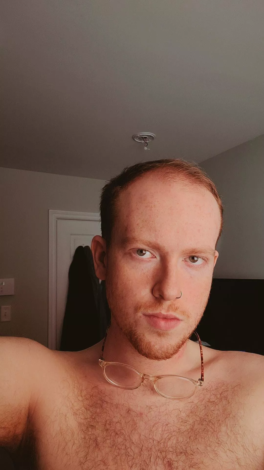 hi :)