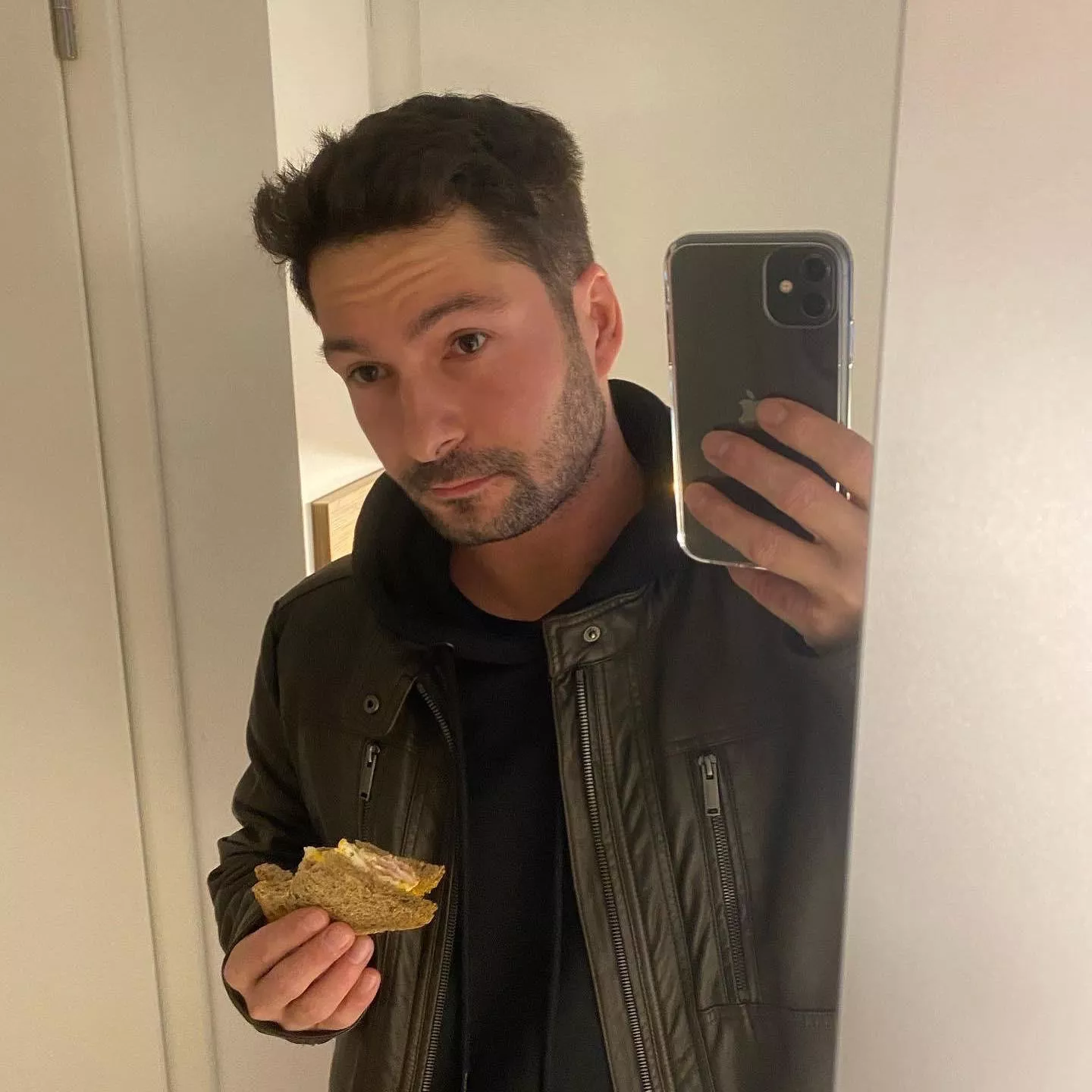 Hi bros!