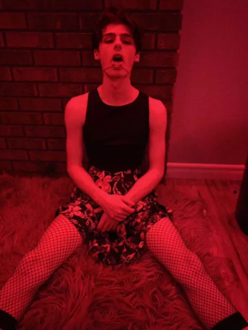 Hi:) new sub looking for advice, very new to this whole thing 😅