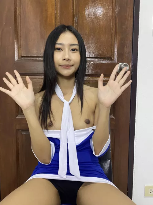 Hi, there i am here for room service 😋