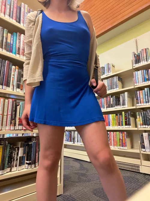 Hittin’ the books 🤭💕