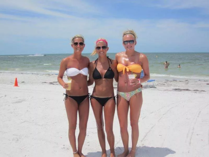 Holiday Blondes