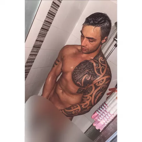 Hop in with me, it’s getting hot 🥵