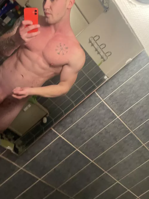 Hope everyone’s having a good weekend [M]24