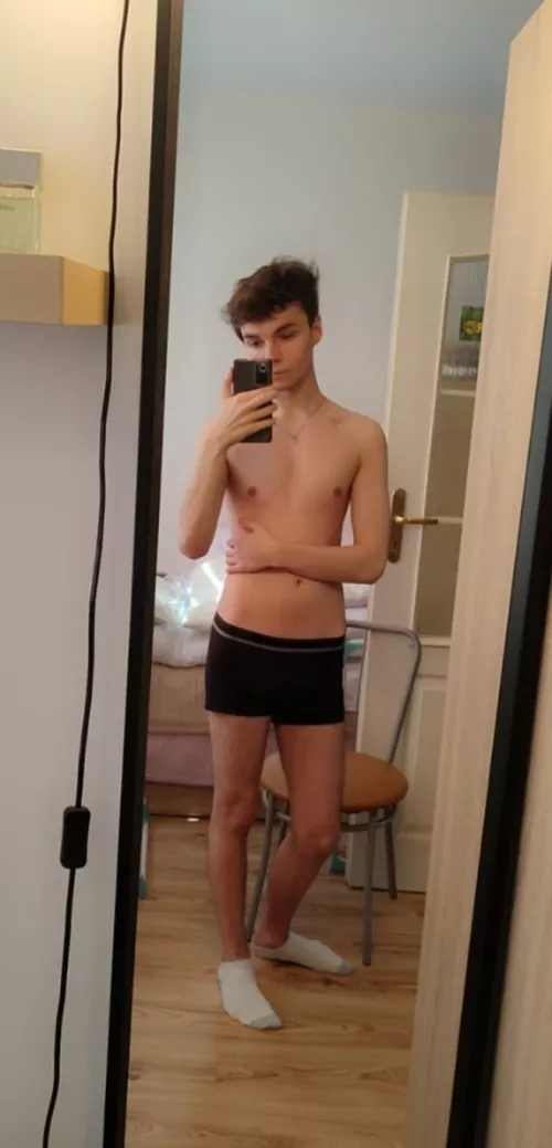 hope I'm cute enough 🥺