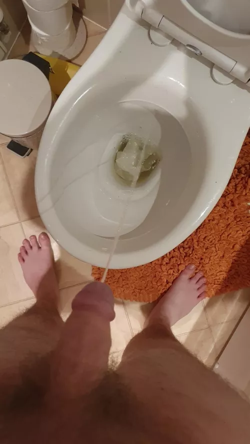 horny piss wish I had a mouth or ass to piss into