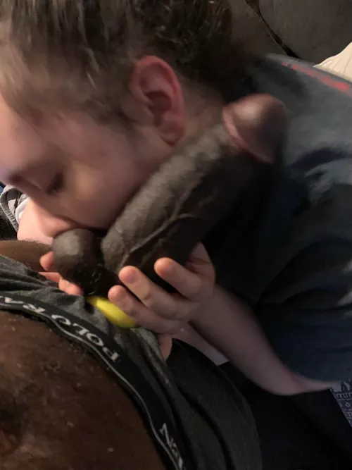 Horny snowbunny = good BJ😈🤤