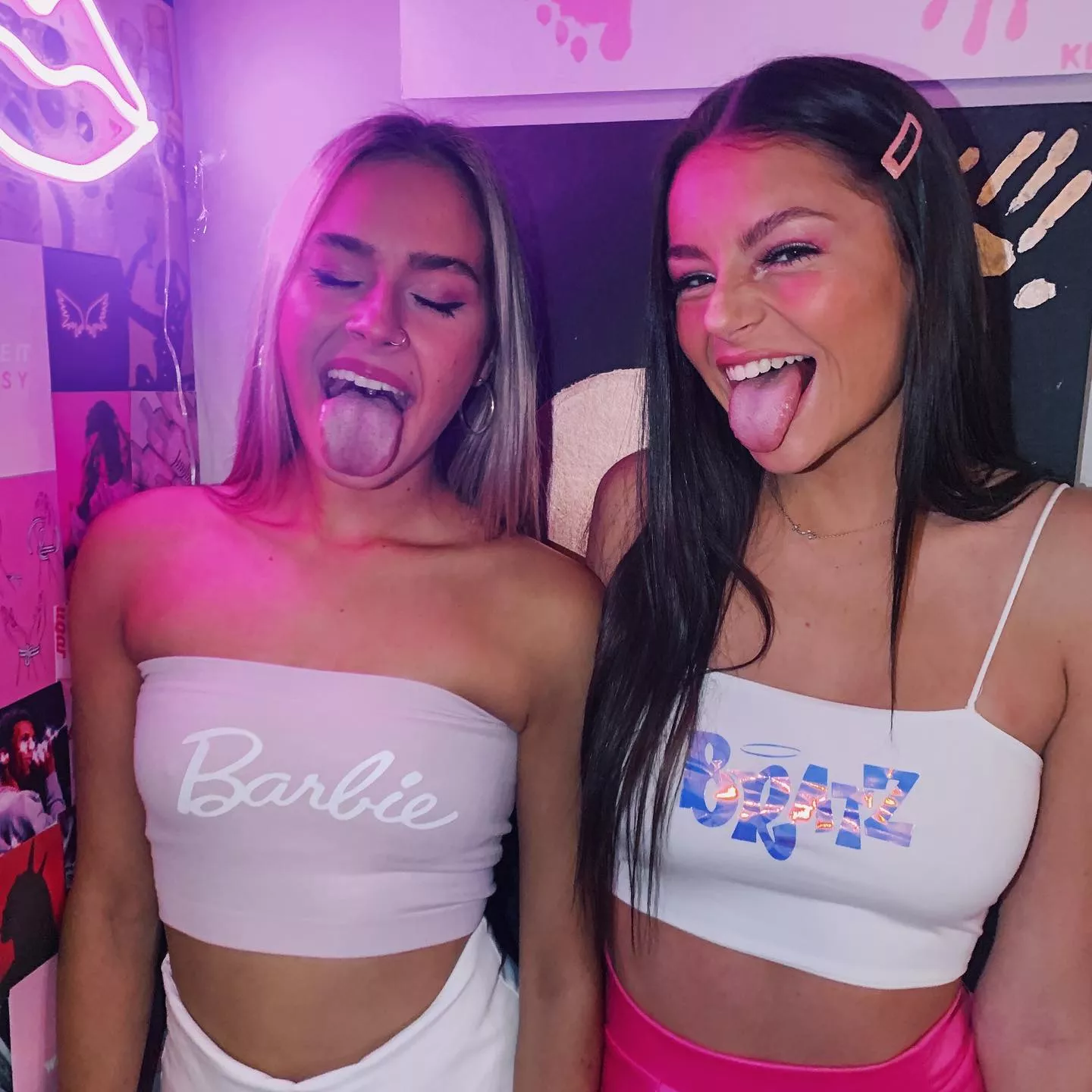 hot babes!