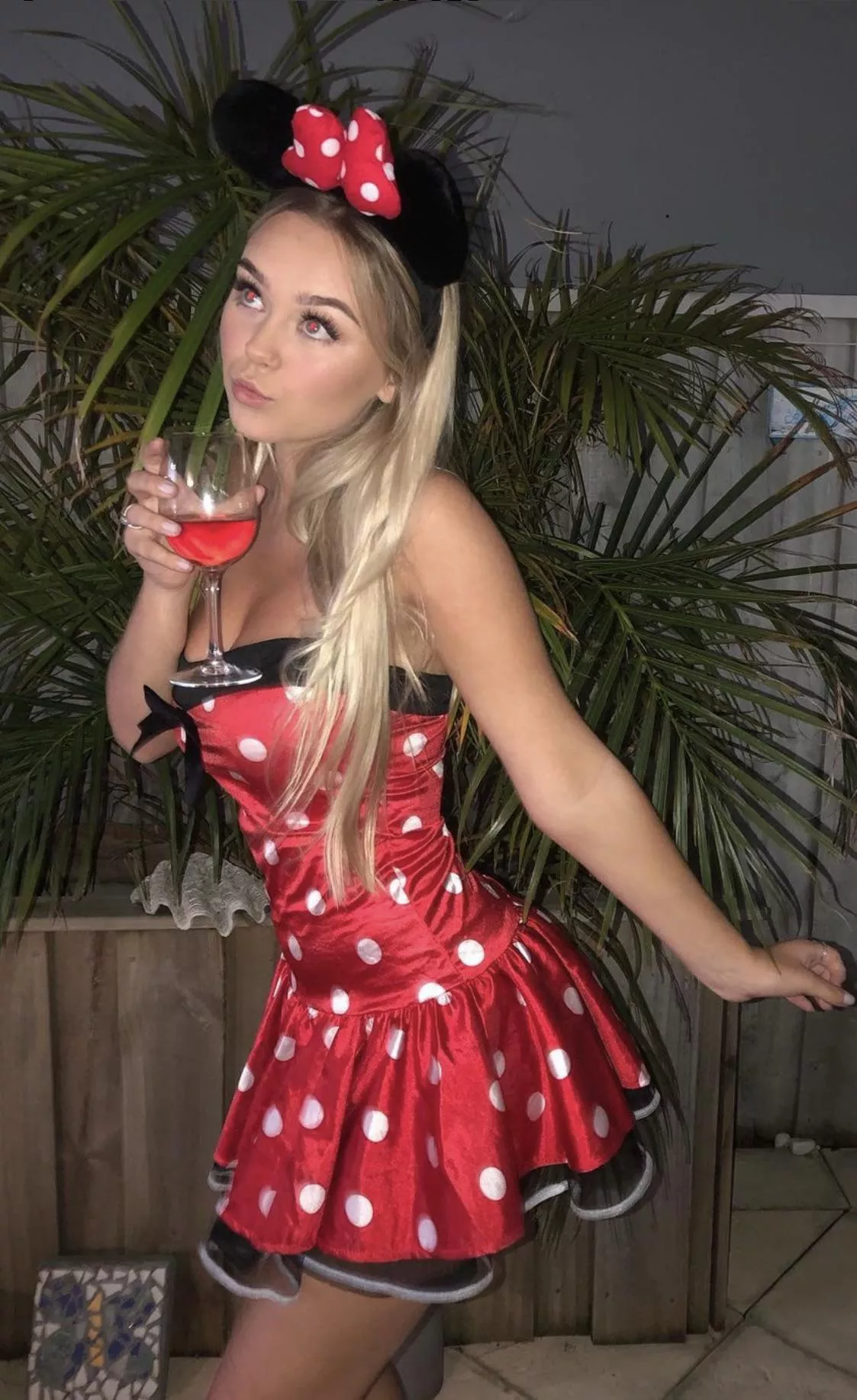 Hot Minnie Mouse