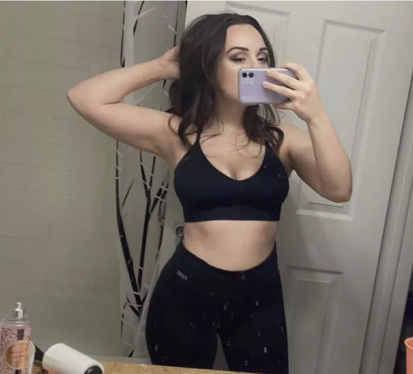 Hourglass (f)igure