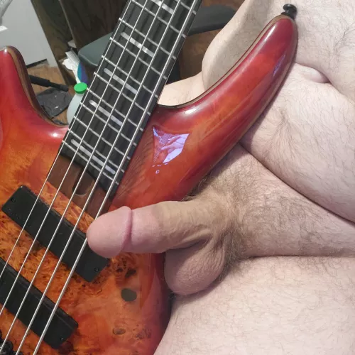 How do we feel about chubby bass players?