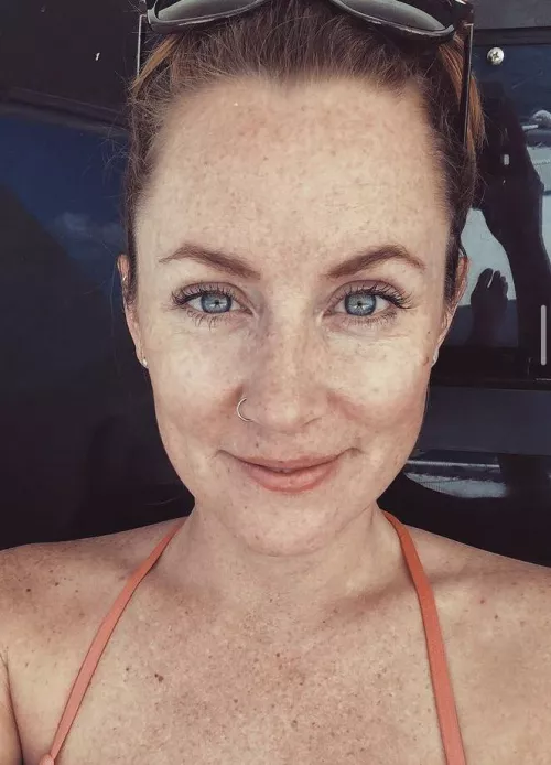 How many of you guys jacked off last night to the thought of my wife?