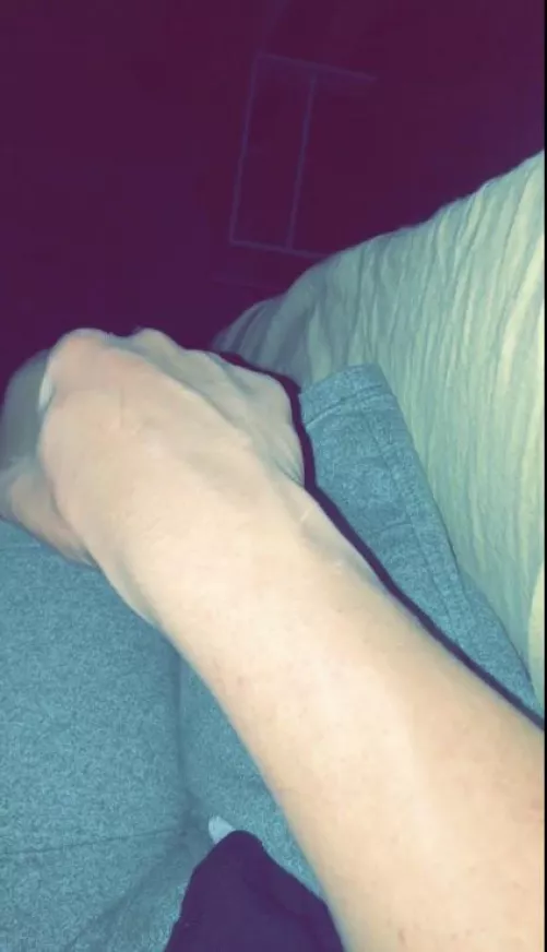 I always love when my veins start to pop up😀(This pic is from a video but I can’t post it here)