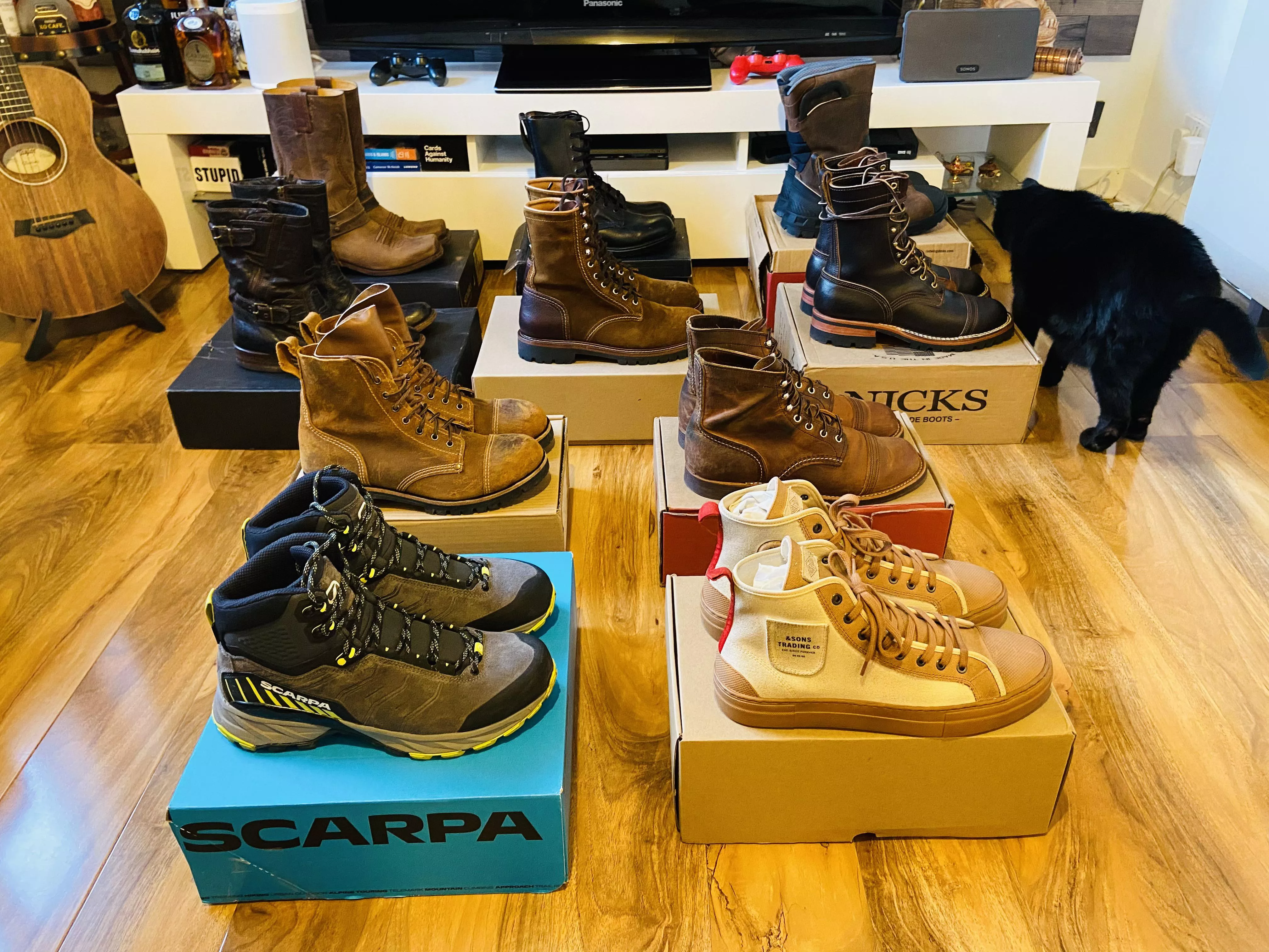 I bought my first pair of real boots (Sendra 12209, back left) at the start of the first lockdown… I think I need to find a new hobby! I bought my first pair of real boots (Sendra 12209, back left) at the start of the first lockdown… I think I need to find a new hobby!