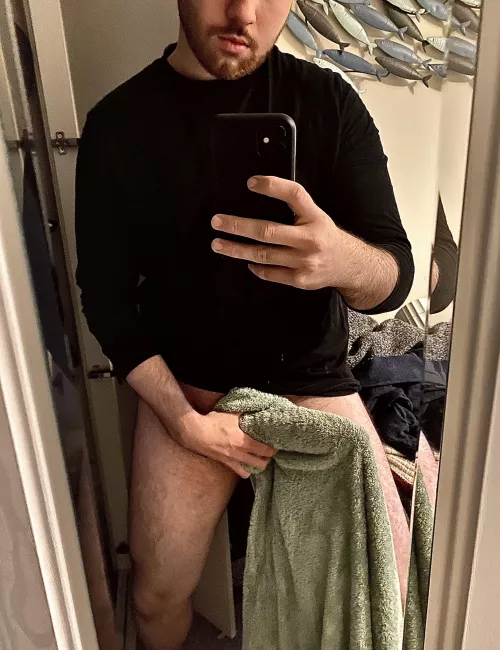 I can feel the towel slipping!!! Hit me up to see it off😜😘